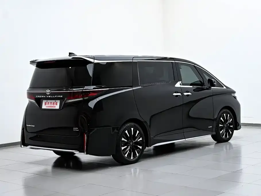 Toyota Vellfire — фото 5
