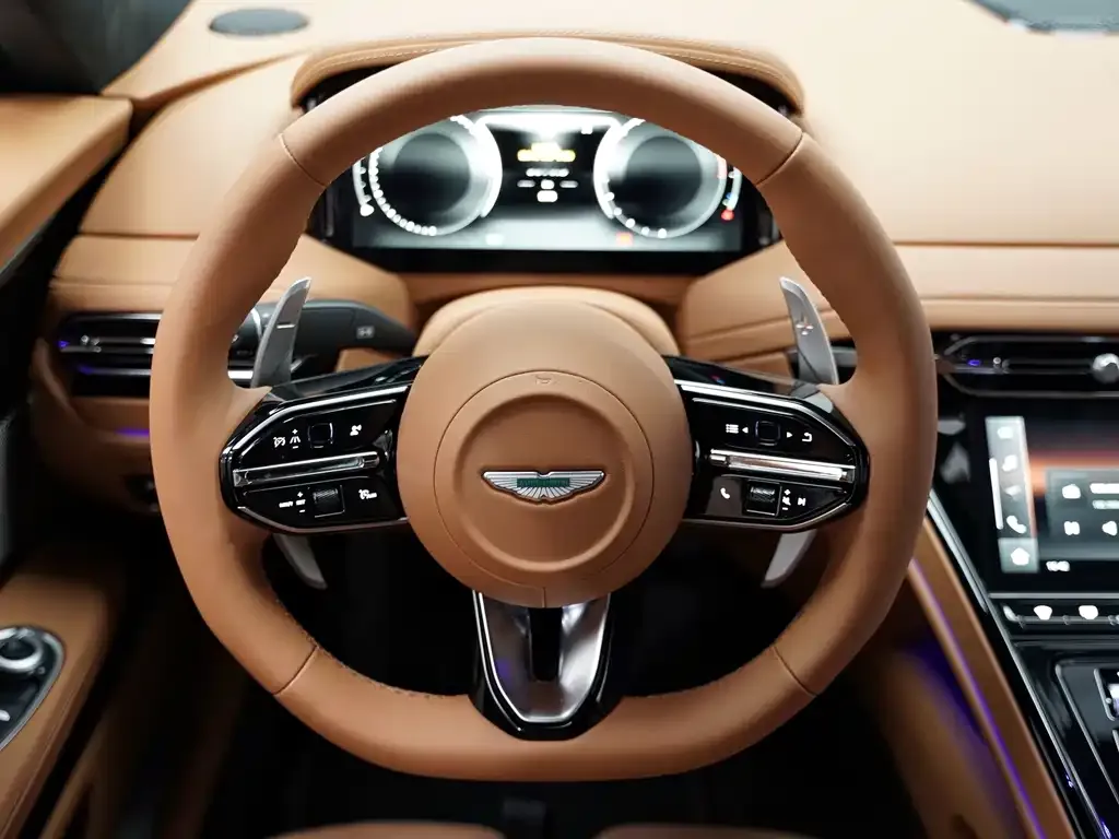 Aston Martin DB12 — фото 10