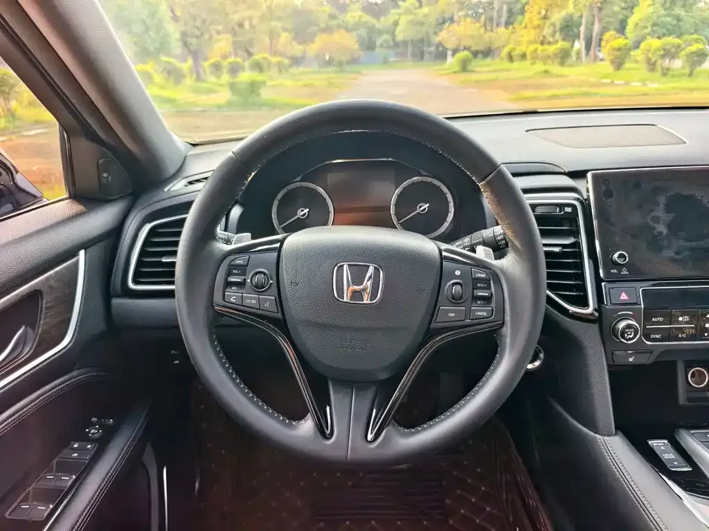 Honda UR-V — фото 5