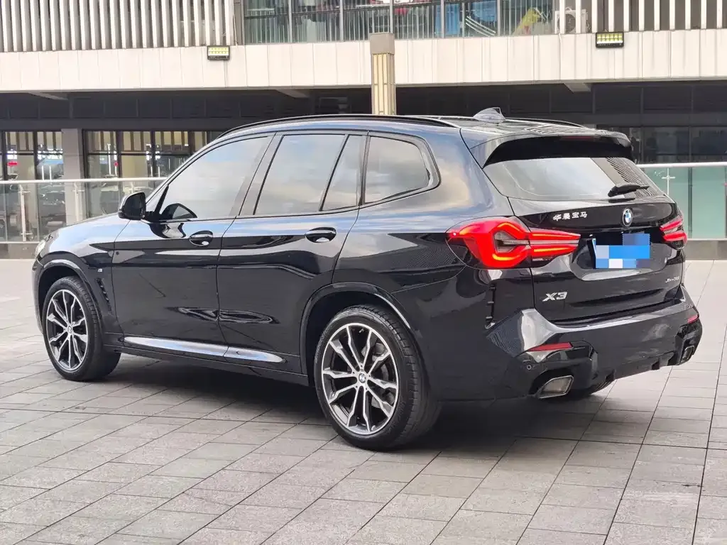 BMW X3 — фото 7