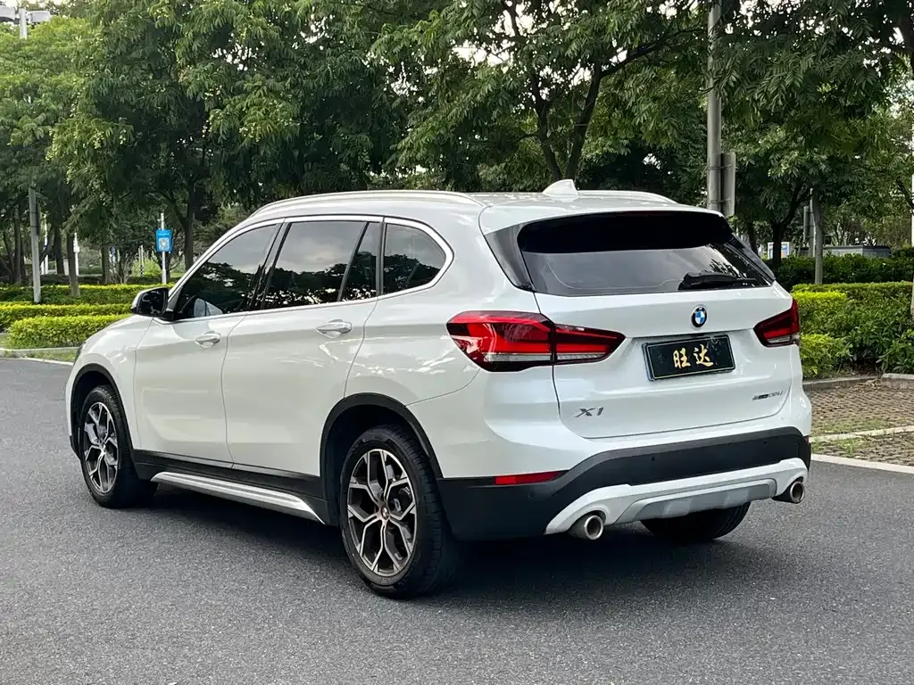 BMW X1 — фото 5