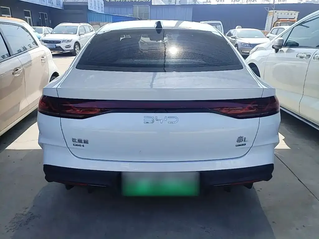 BYD Qin L — фото 4