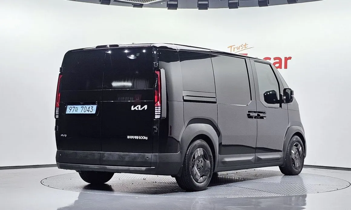 Kia PV5 — фото 4