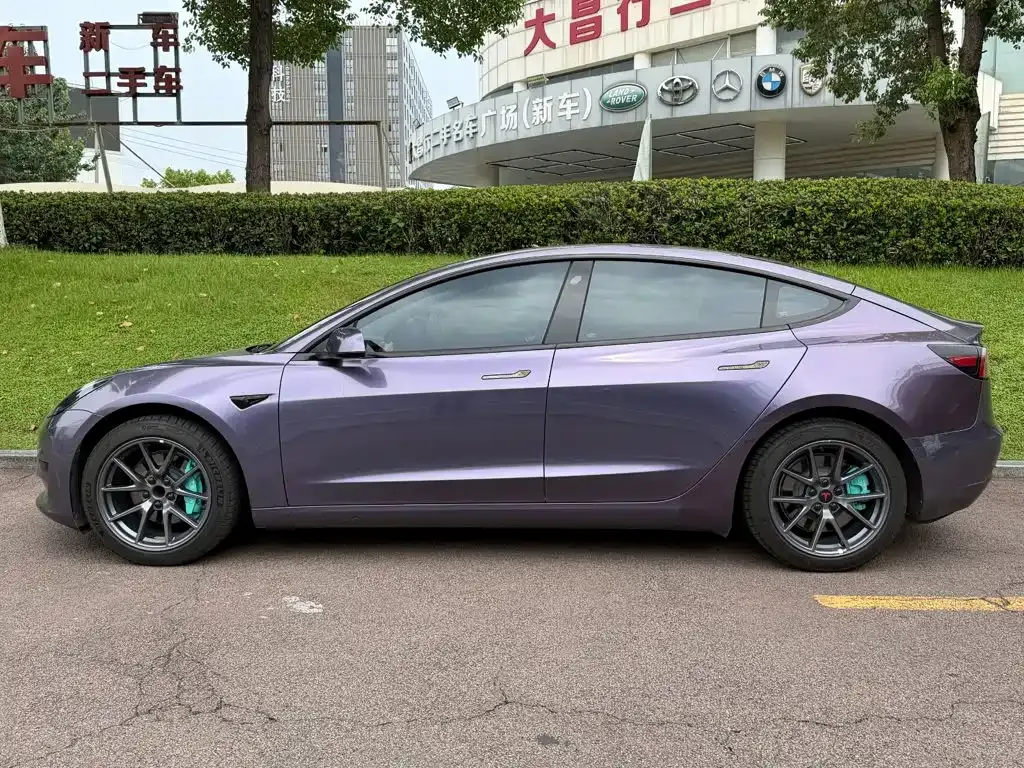Tesla Model 3 — фото 10