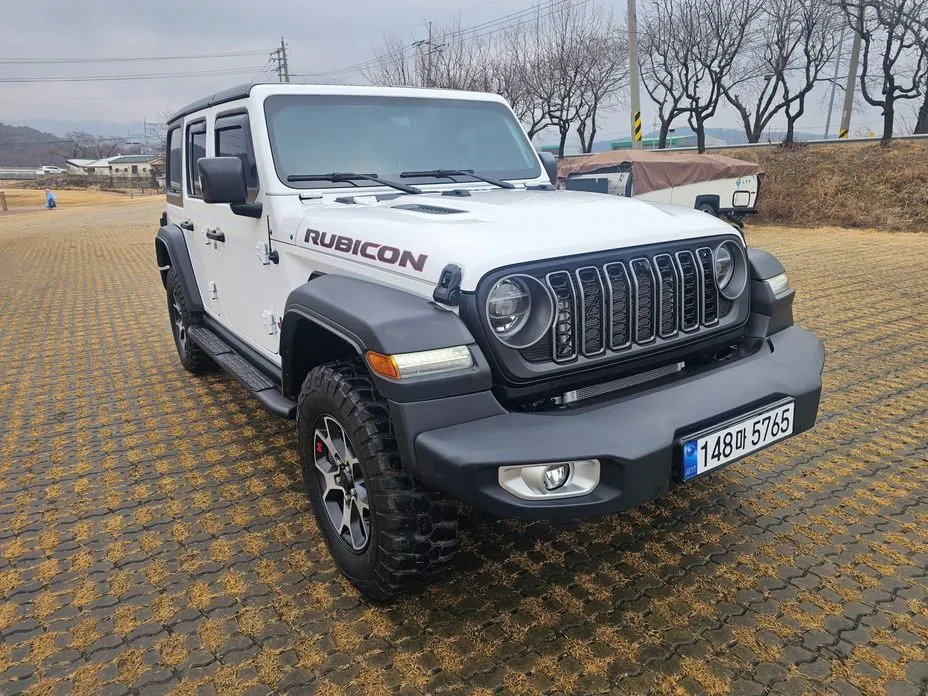 Jeep Wrangler — фото 7