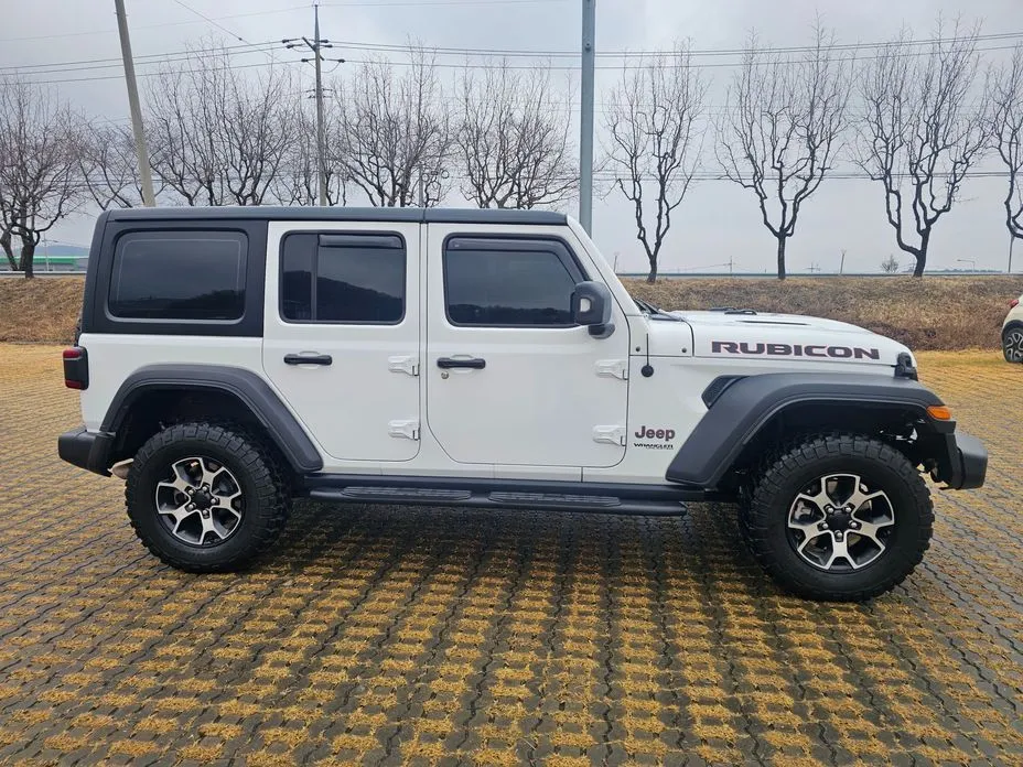 Jeep Wrangler — фото 6