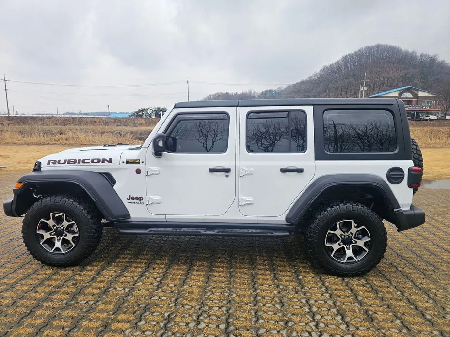 Jeep Wrangler — фото 5