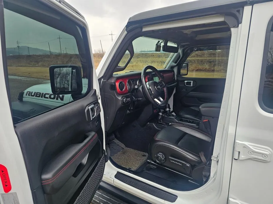Jeep Wrangler — фото 2