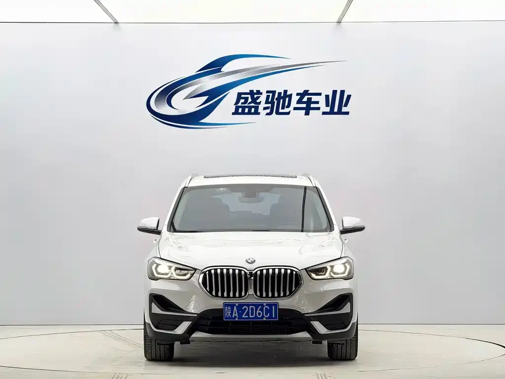 BMW X1 — фото 4