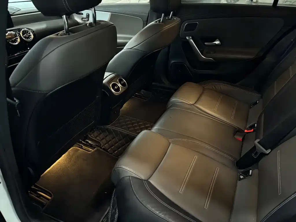 Mercedes-Benz A-Class AMG — фото 5