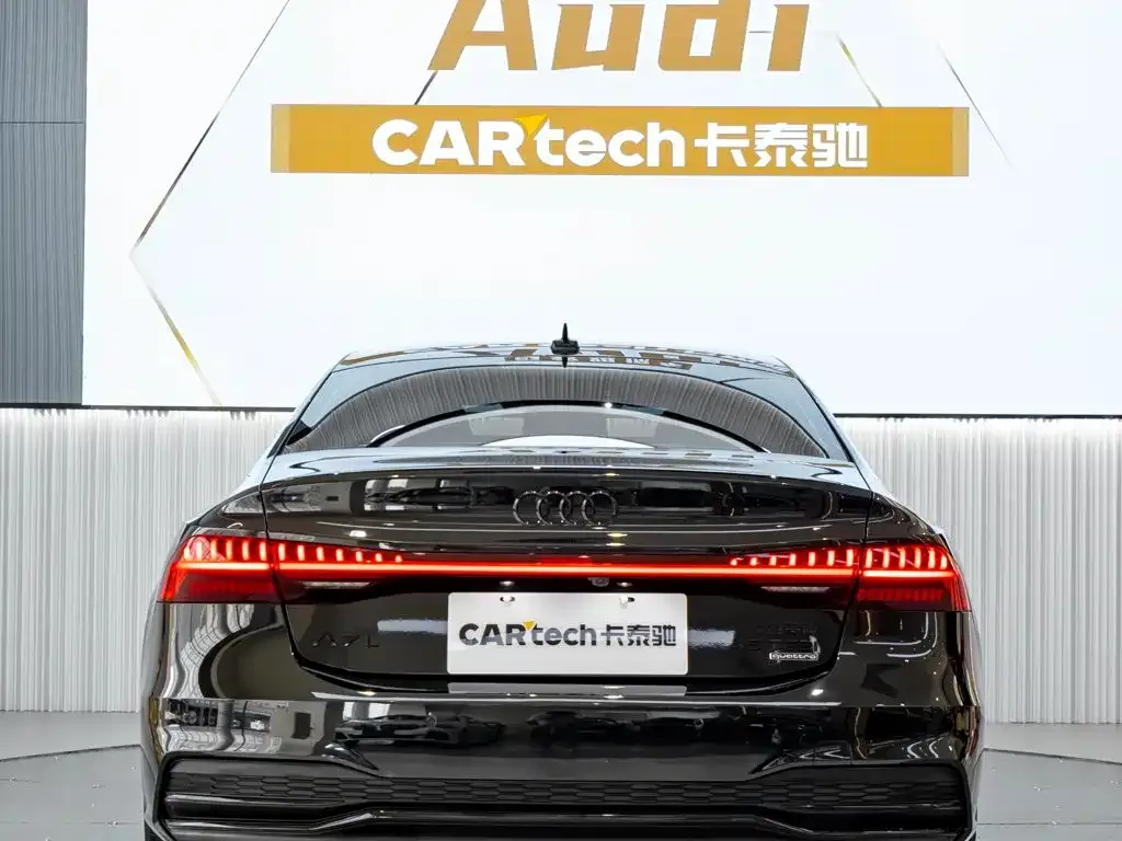 Audi A7L — фото 5