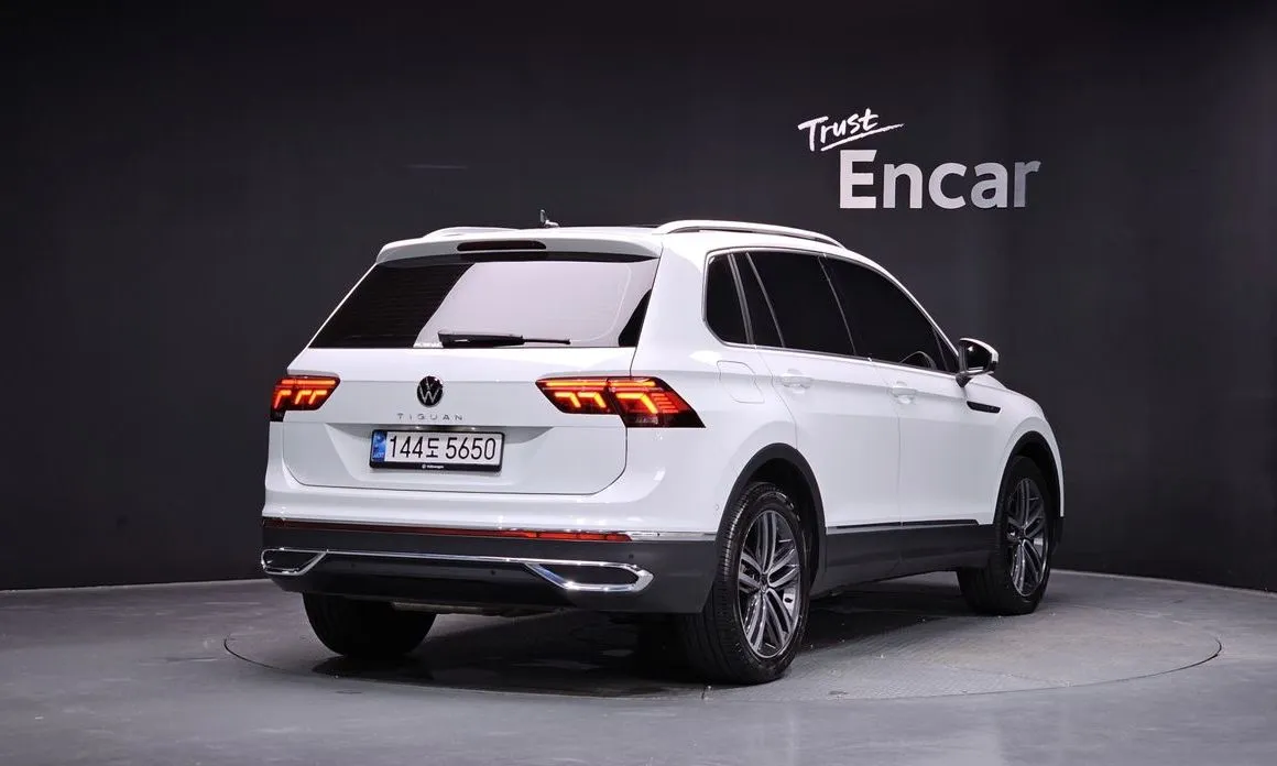Volkswagen Tiguan — фото 4