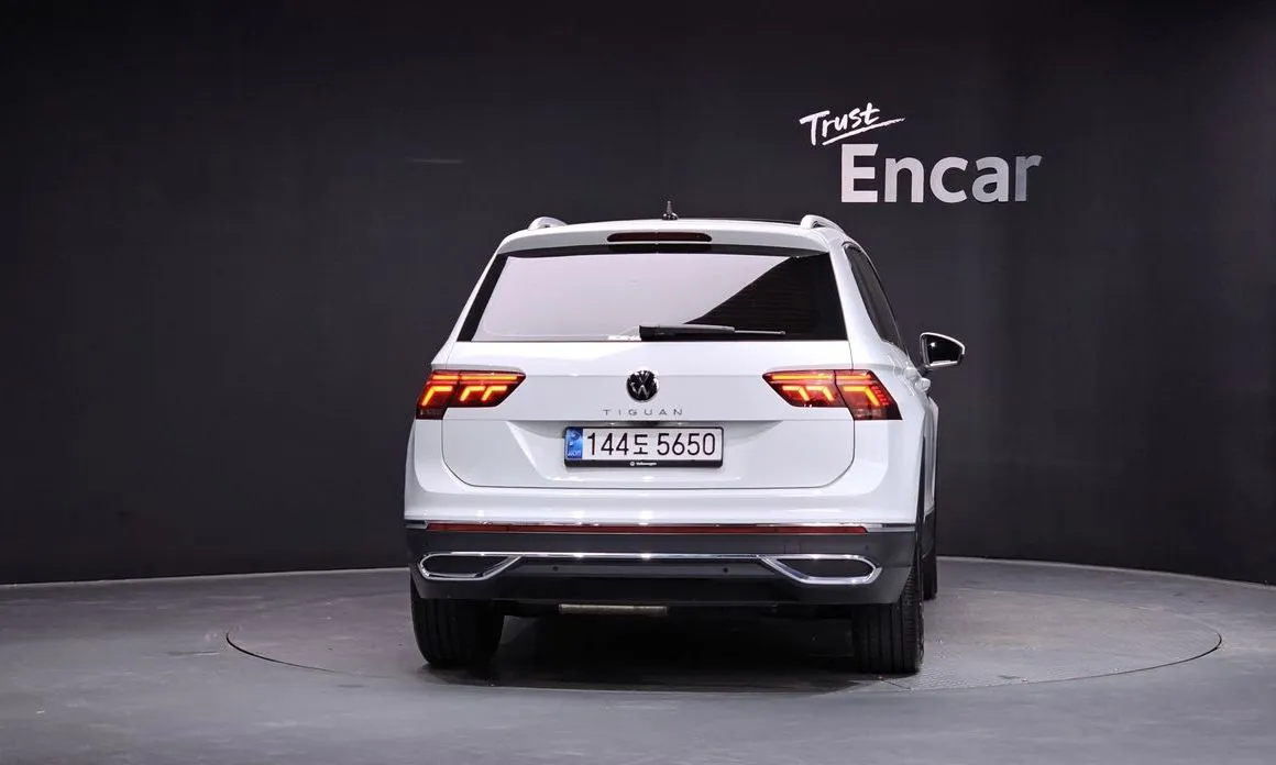 Volkswagen Tiguan — фото 6