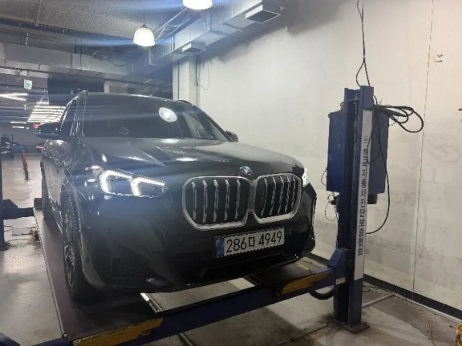 BMW X1 — фото 1