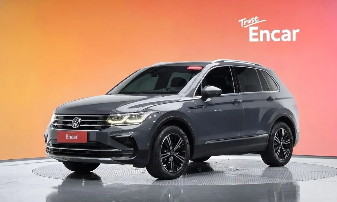 Volkswagen Tiguan — фото 1
