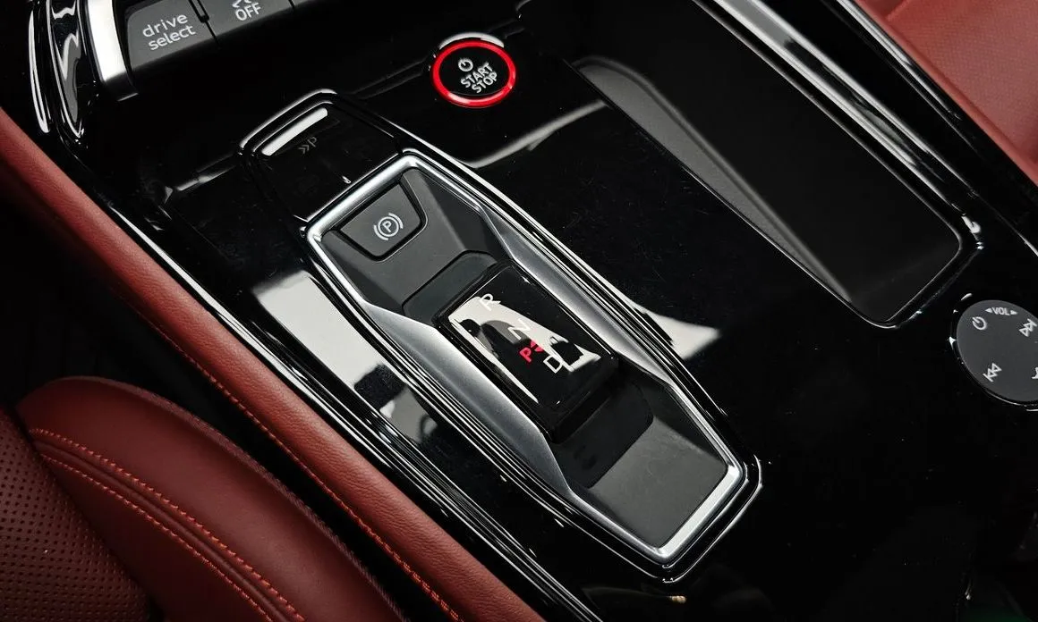 Audi e-tron GT — фото 9