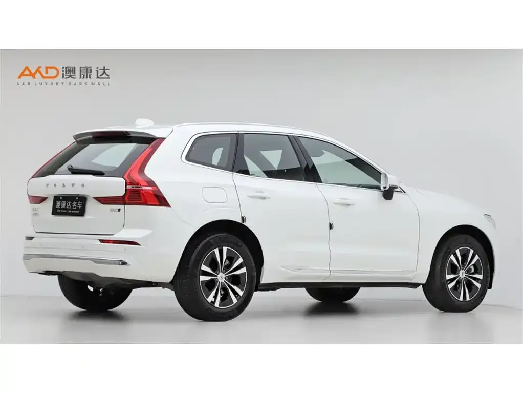 Volvo XC60 — фото 2