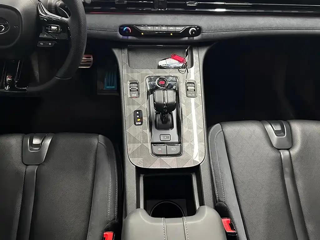 GAC Motor Shadow Leopard — фото 8