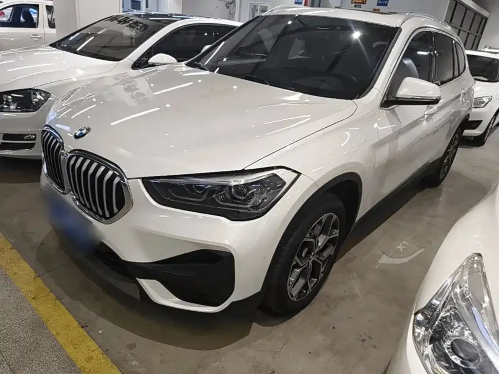 BMW X1 — фото 10