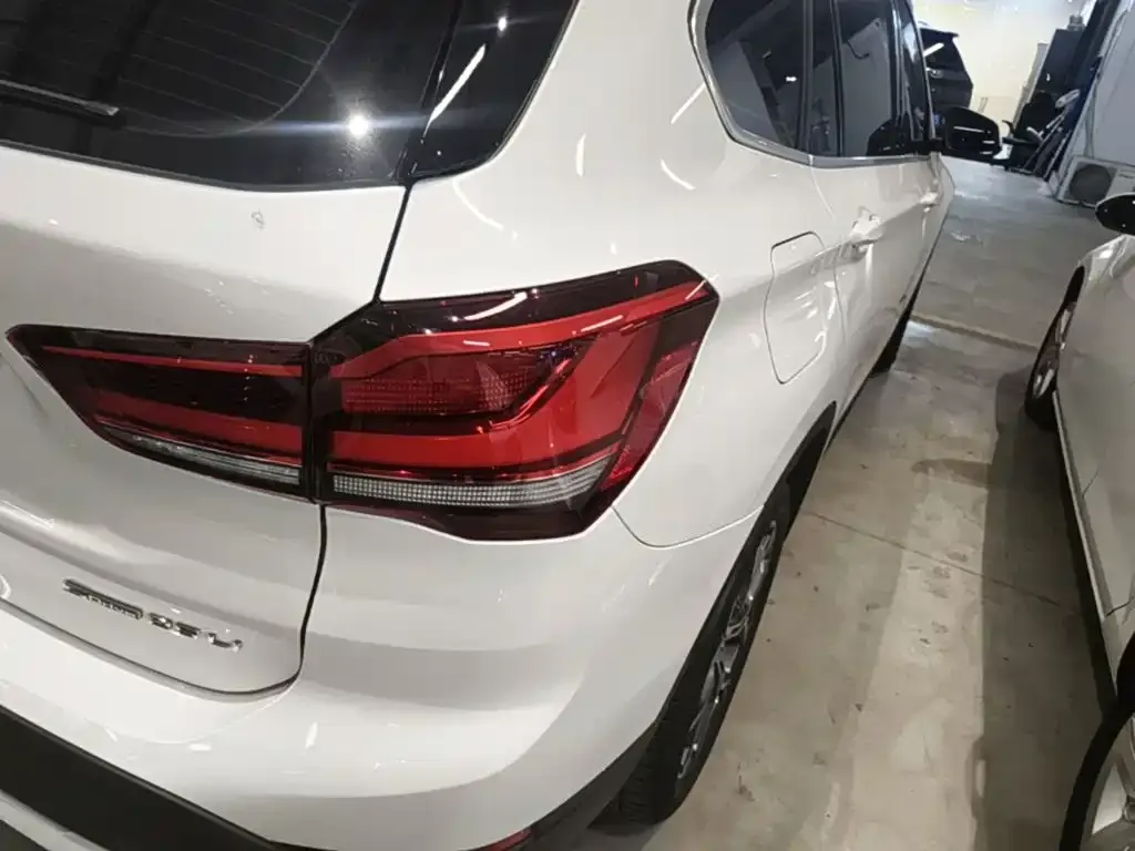 BMW X1 — фото 3