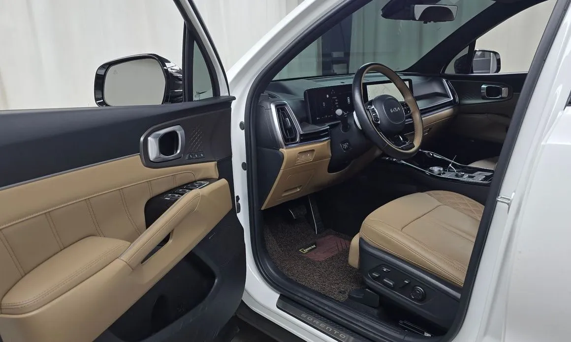 Kia Sorento — фото 6
