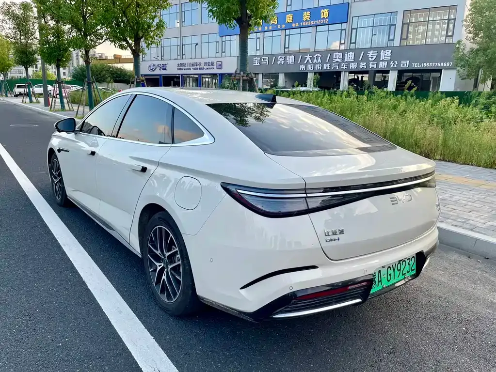 BYD Seal 07 DM-i — фото 7