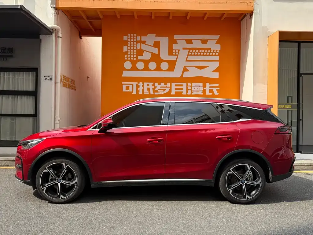 BYD Tang New Energy — фото 2