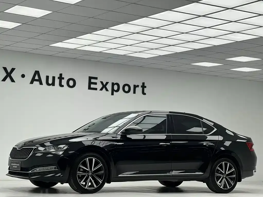 Skoda Superb — фото 6