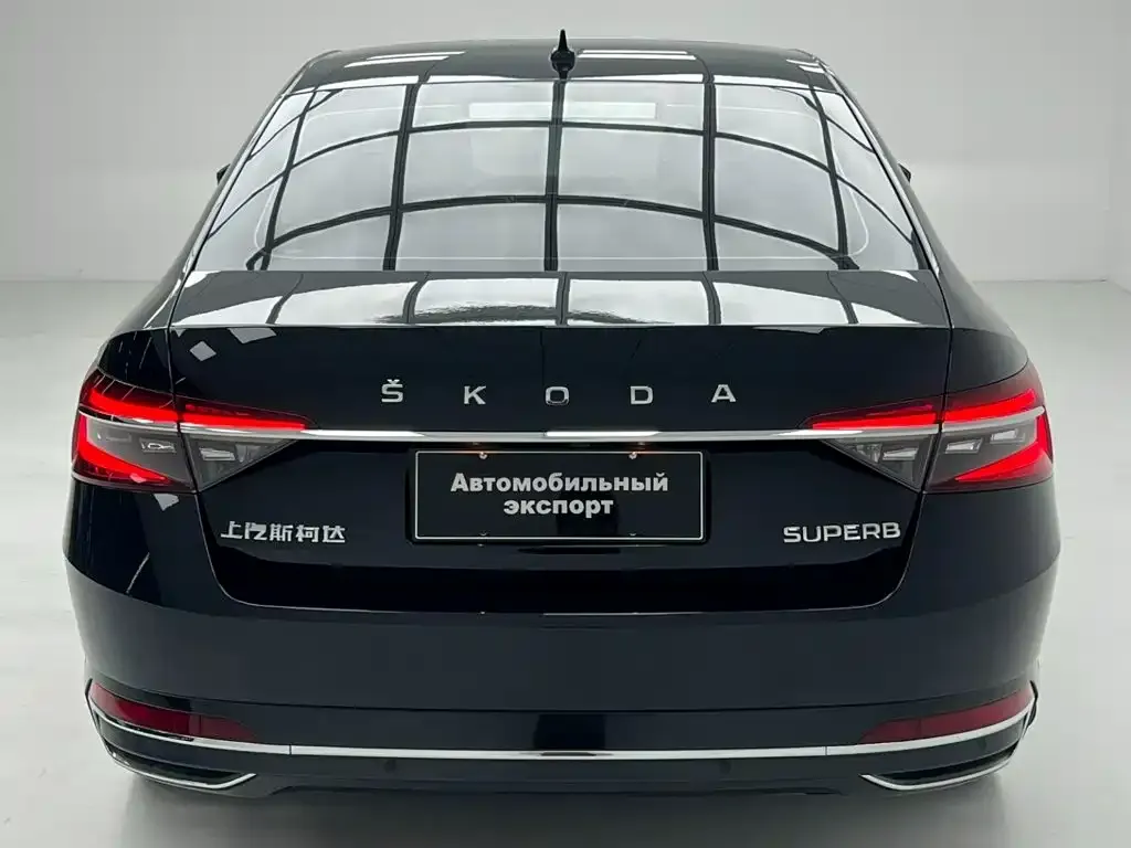 Skoda Superb — фото 7