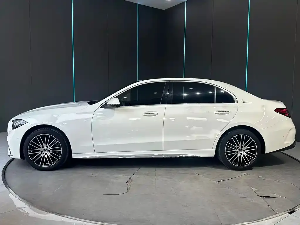 Mercedes-Benz C-Class — фото 4