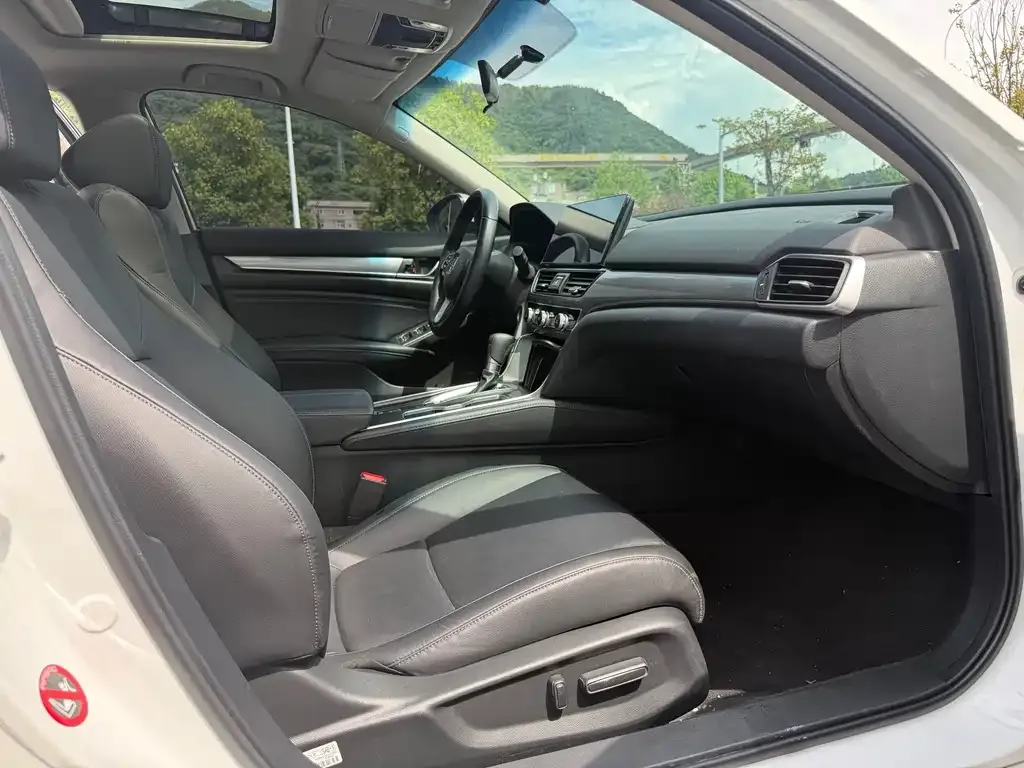 Honda Accord — фото 2