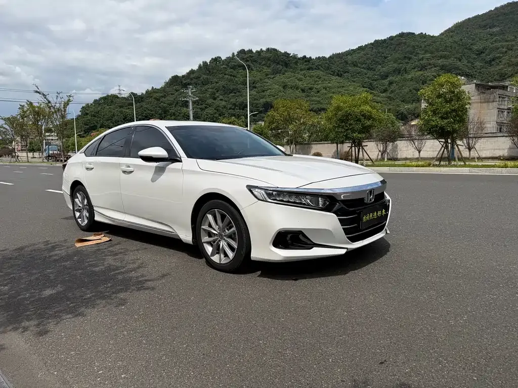 Honda Accord — фото 5