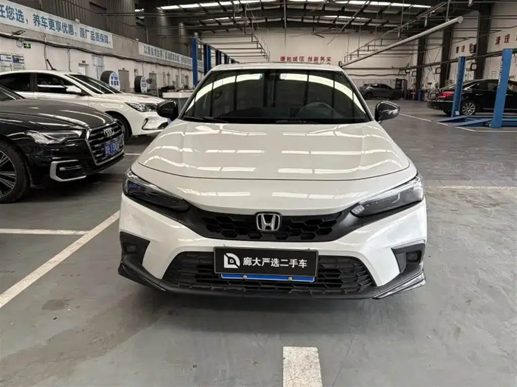 Honda Civic — фото 8
