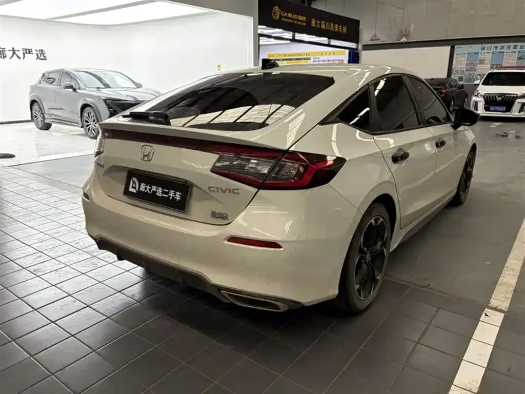 Honda Civic — фото 4