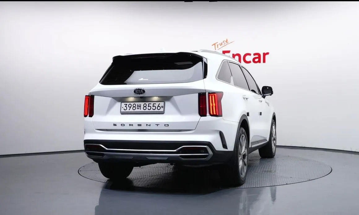 Kia Sorento — фото 5