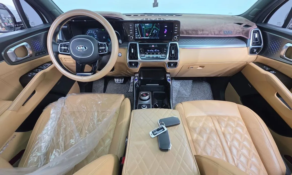 Kia Sorento — фото 8
