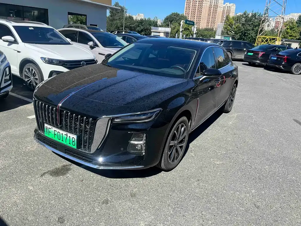 Hongqi H5 PHEV — фото 1