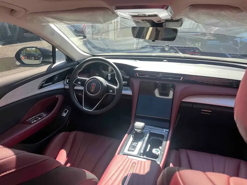 Hongqi H5 PHEV — фото 3