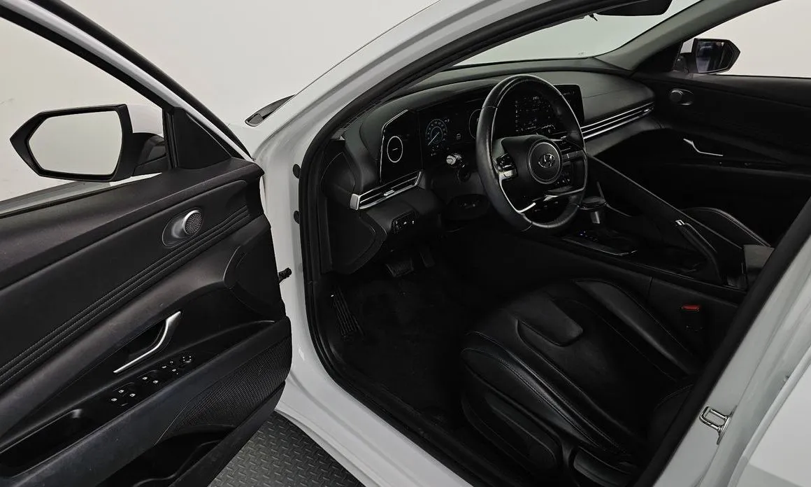 Hyundai AVANTE — фото 7