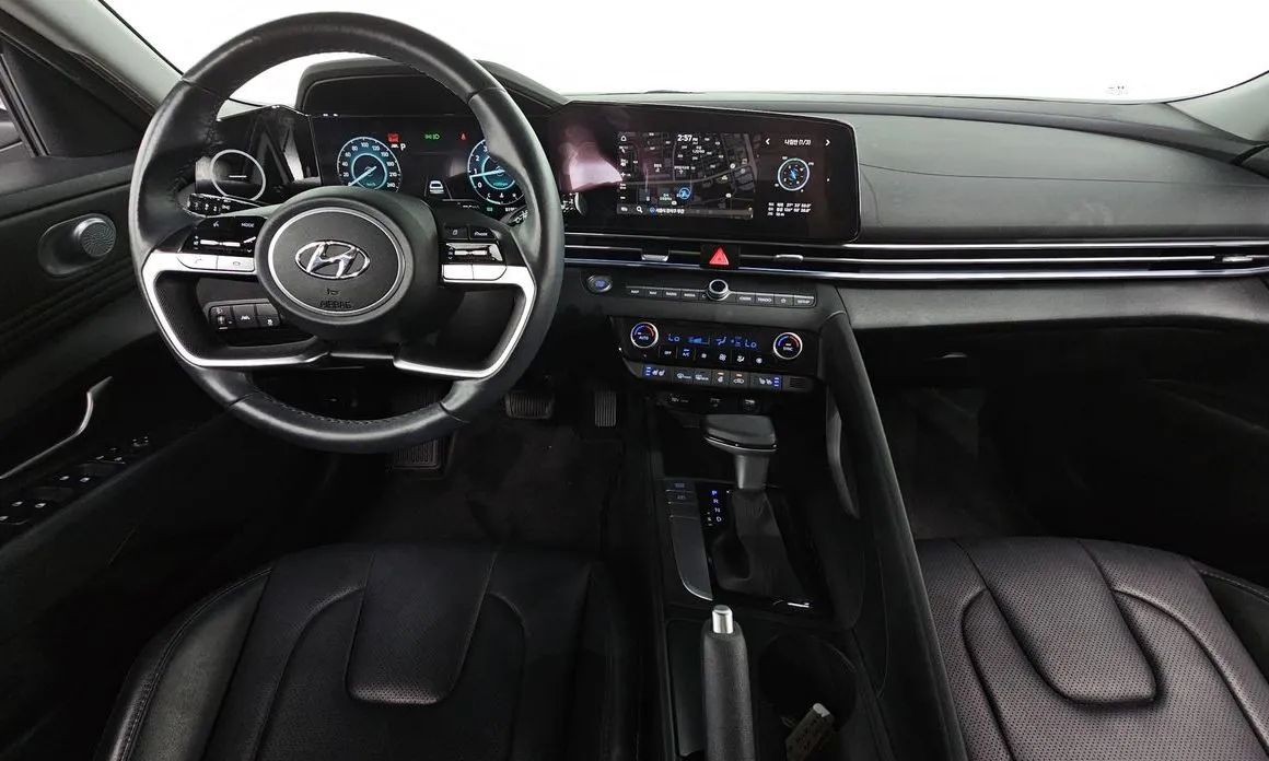 Hyundai AVANTE — фото 9