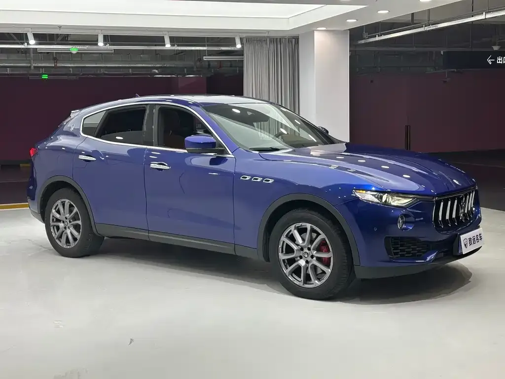 Maserati Levante — фото 6