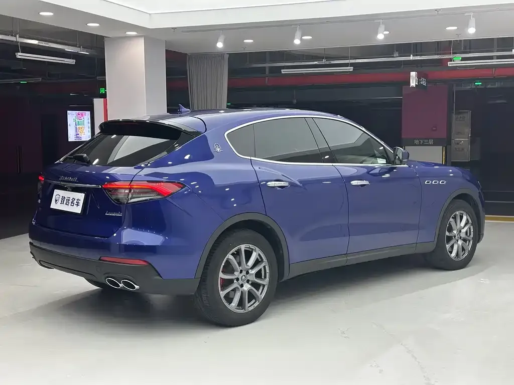 Maserati Levante — фото 8