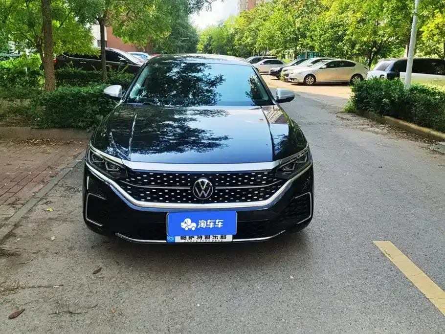 Volkswagen Passat — фото 7