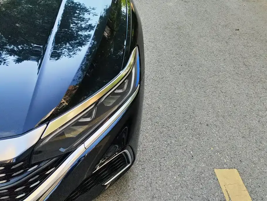 Volkswagen Passat — фото 10