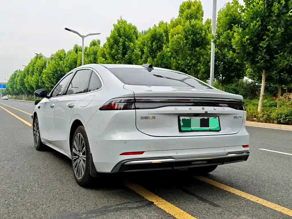 Geely 银河A7 EM — фото 7