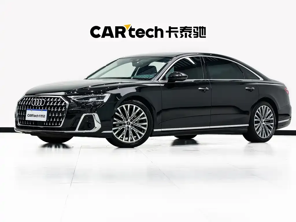 Audi A8 — фото 1