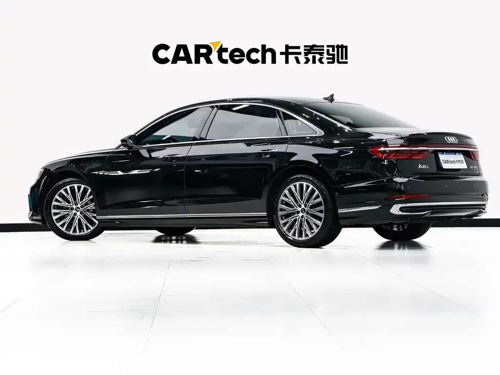 Audi A8 — фото 10