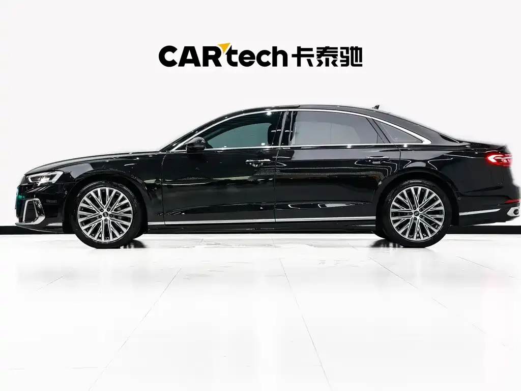 Audi A8 — фото 7