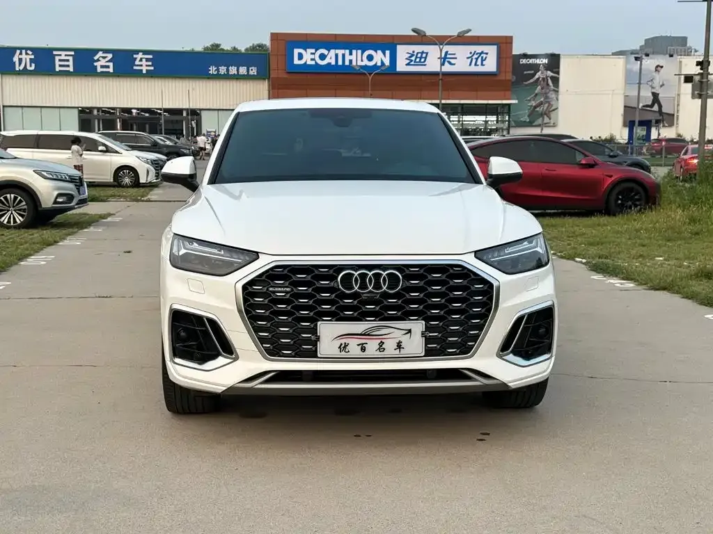 Audi Q5L Sportback — фото 8