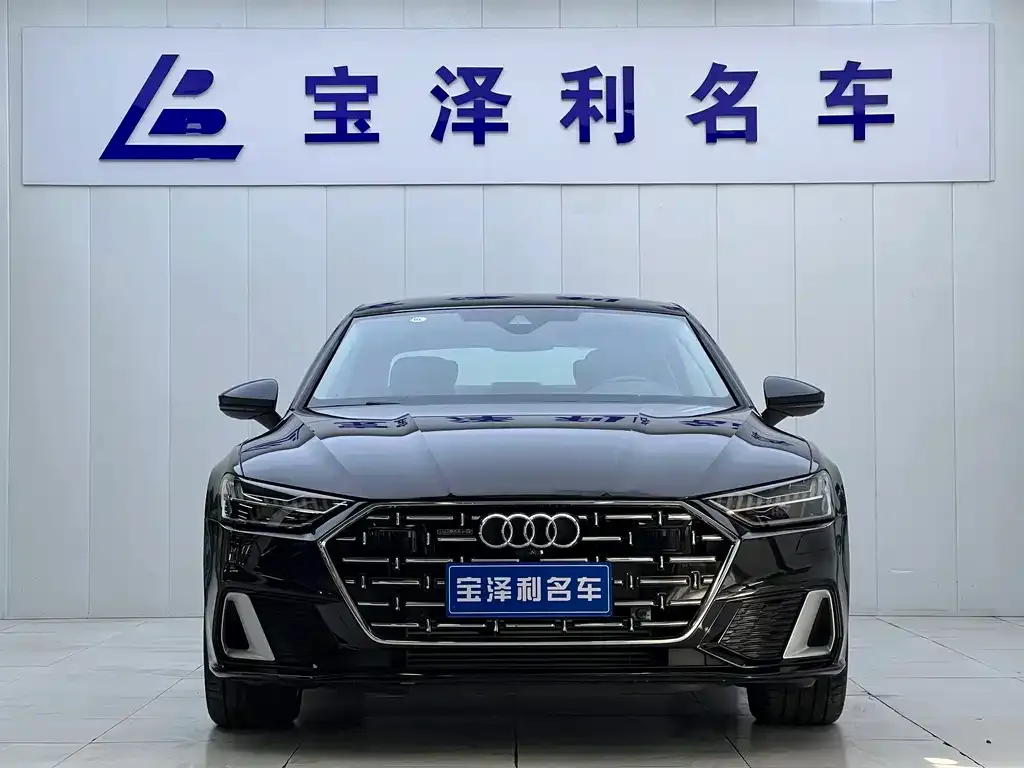 Audi A7L — фото 8